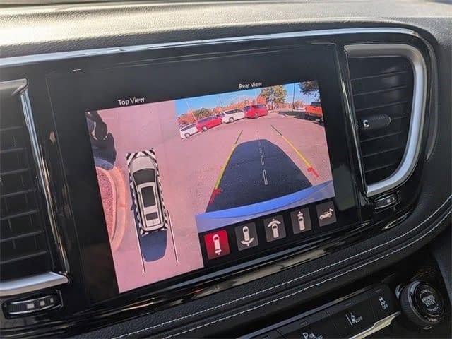 2026 Chrysler Pacifica Select - Photo 12