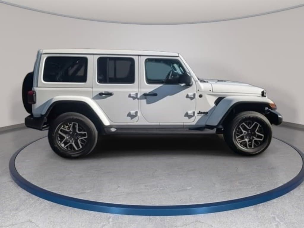 New 2026 Jeep Wrangler 4-DOOR SAHARA Sport Utility