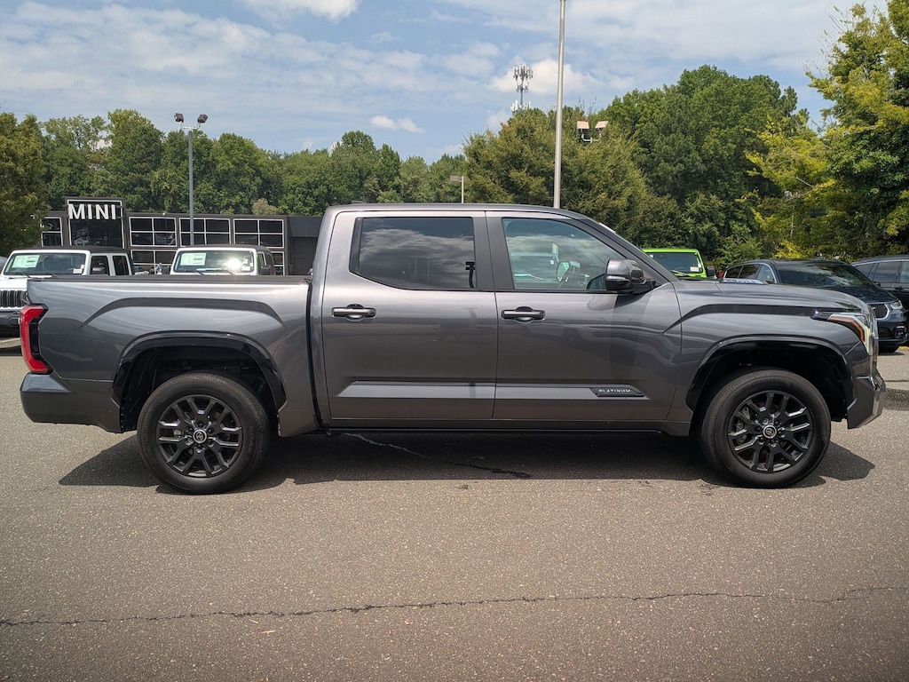 Used 2024 Toyota Tundra 4WD Platinum Hybrid Platinum Hybrid CrewMax 5.5 Bed