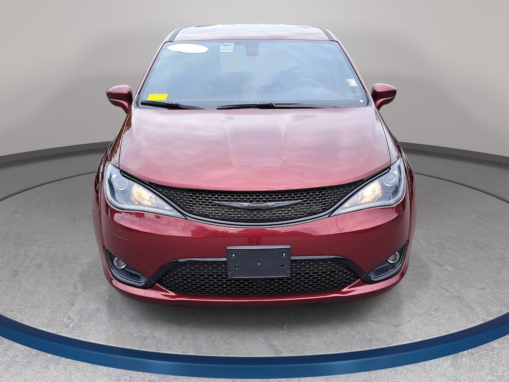 Used 2020 Chrysler Pacifica Touring Touring FWD