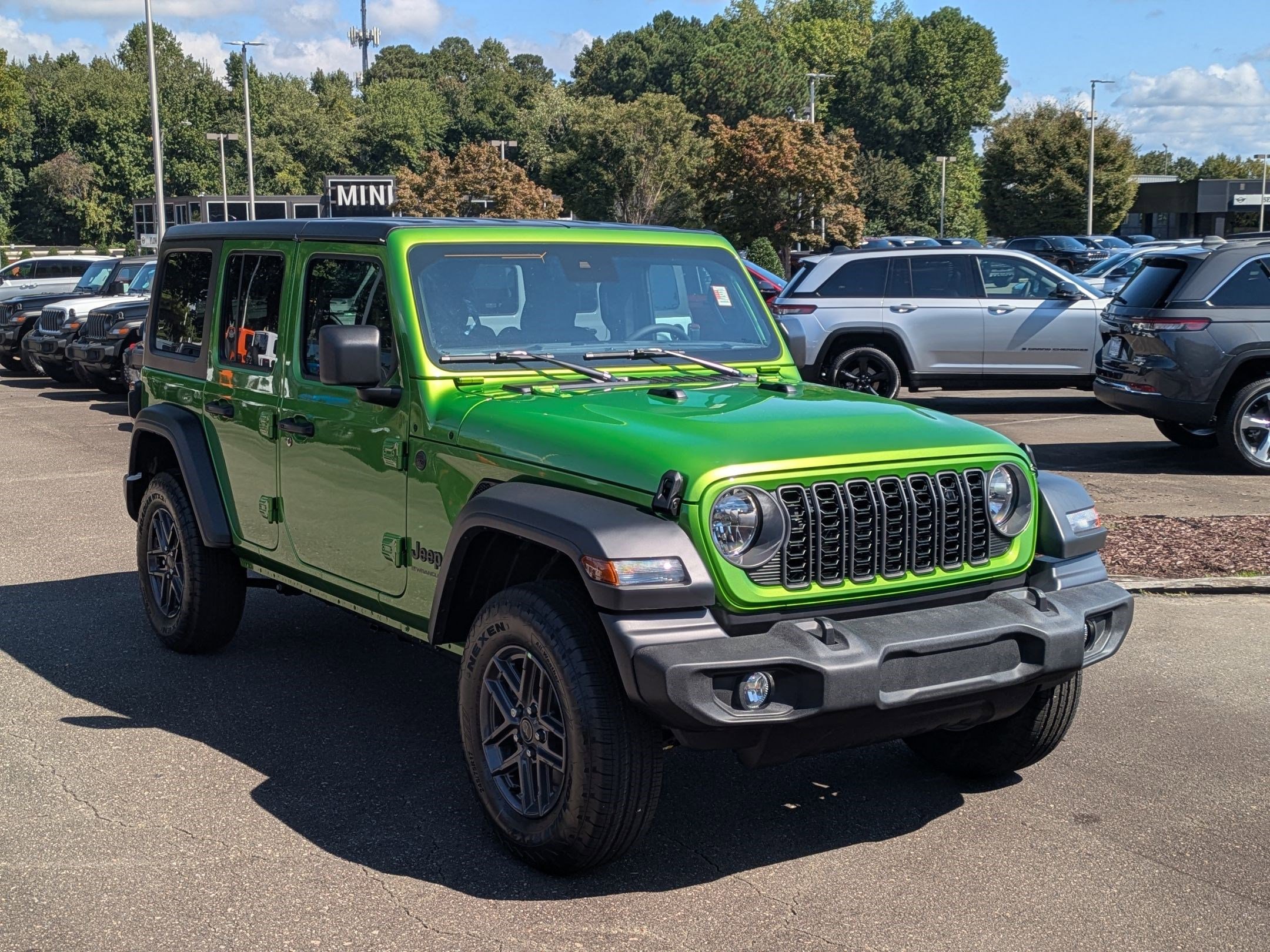 2025 Jeep Wrangler Sport S photo 3