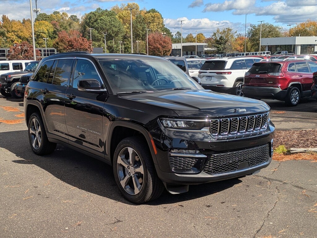 New 2025 Jeep Grand Cherokee LIMITED 4X4 Sport Utility