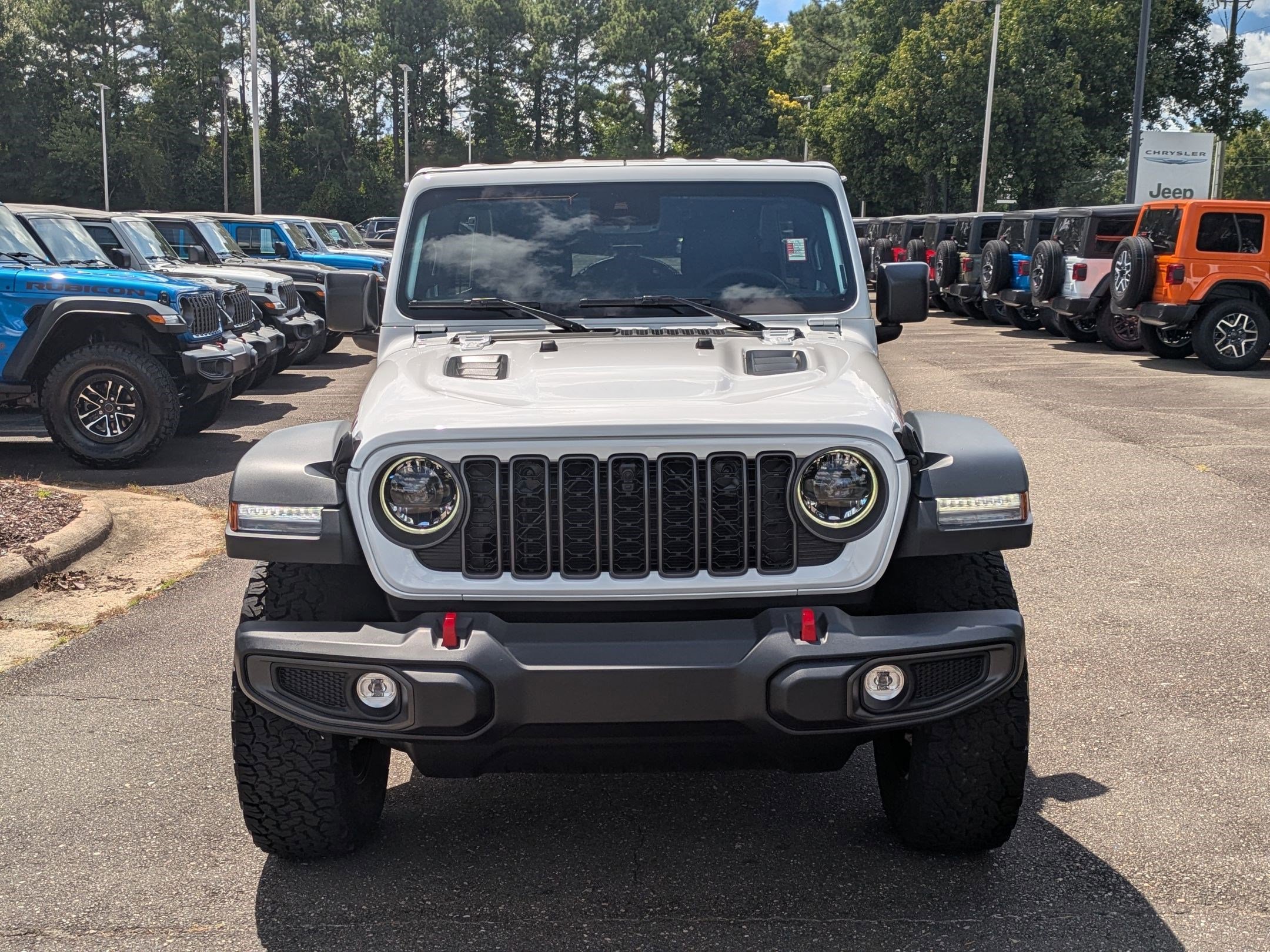 2025 Jeep Wrangler Rubicon photo 2