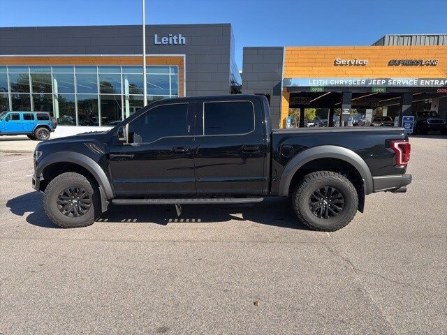 2018 Ford F-150 Raptor photo 2