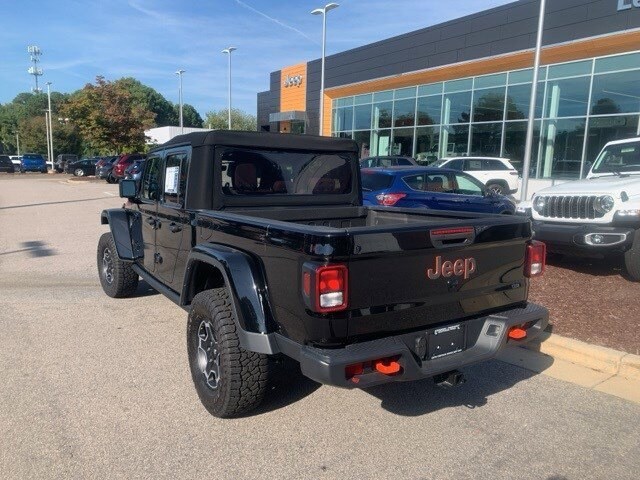 2023 Jeep Gladiator Mojave photo 3