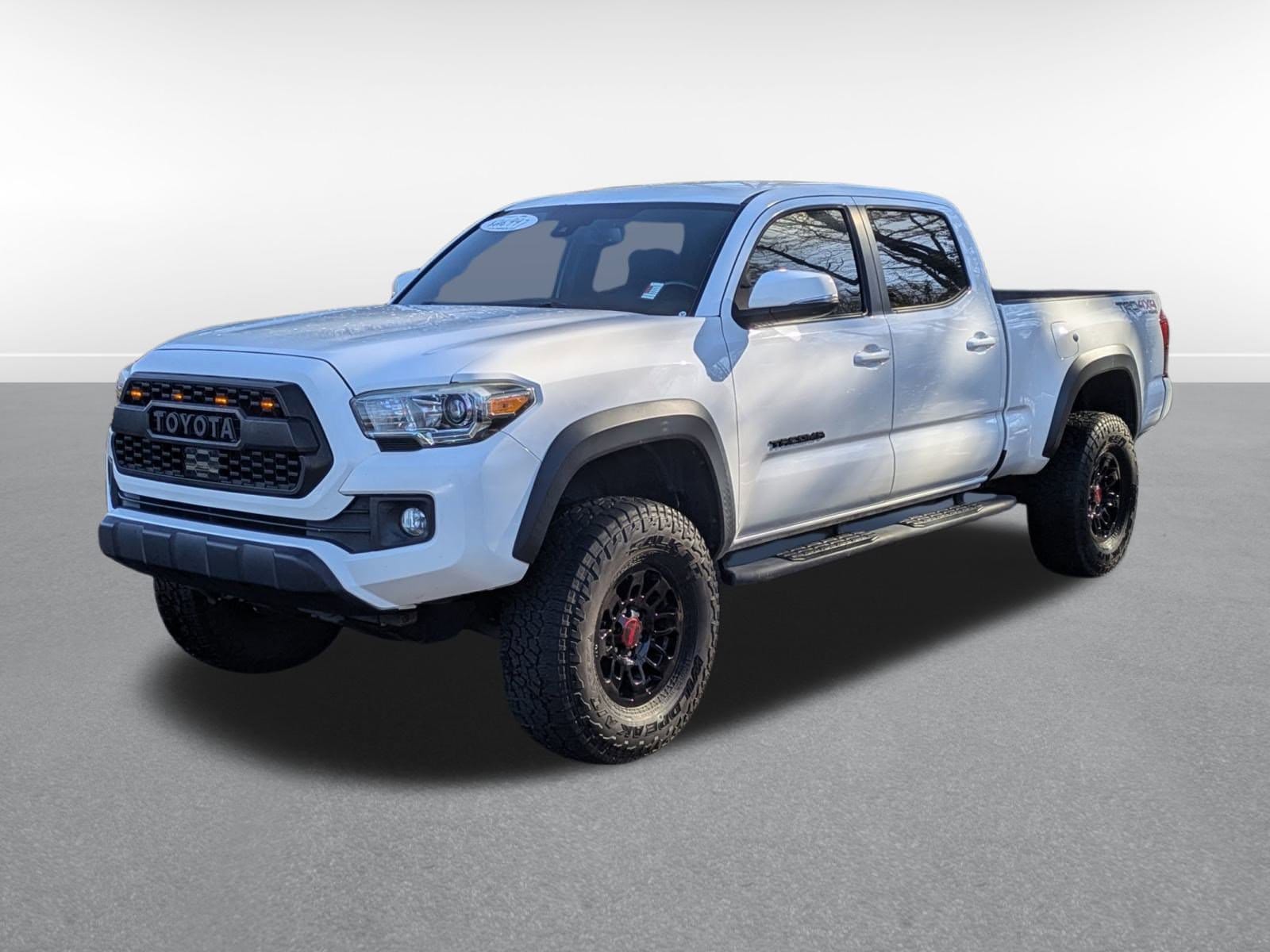 2018 Toyota Tacoma TRD Off Road's photo