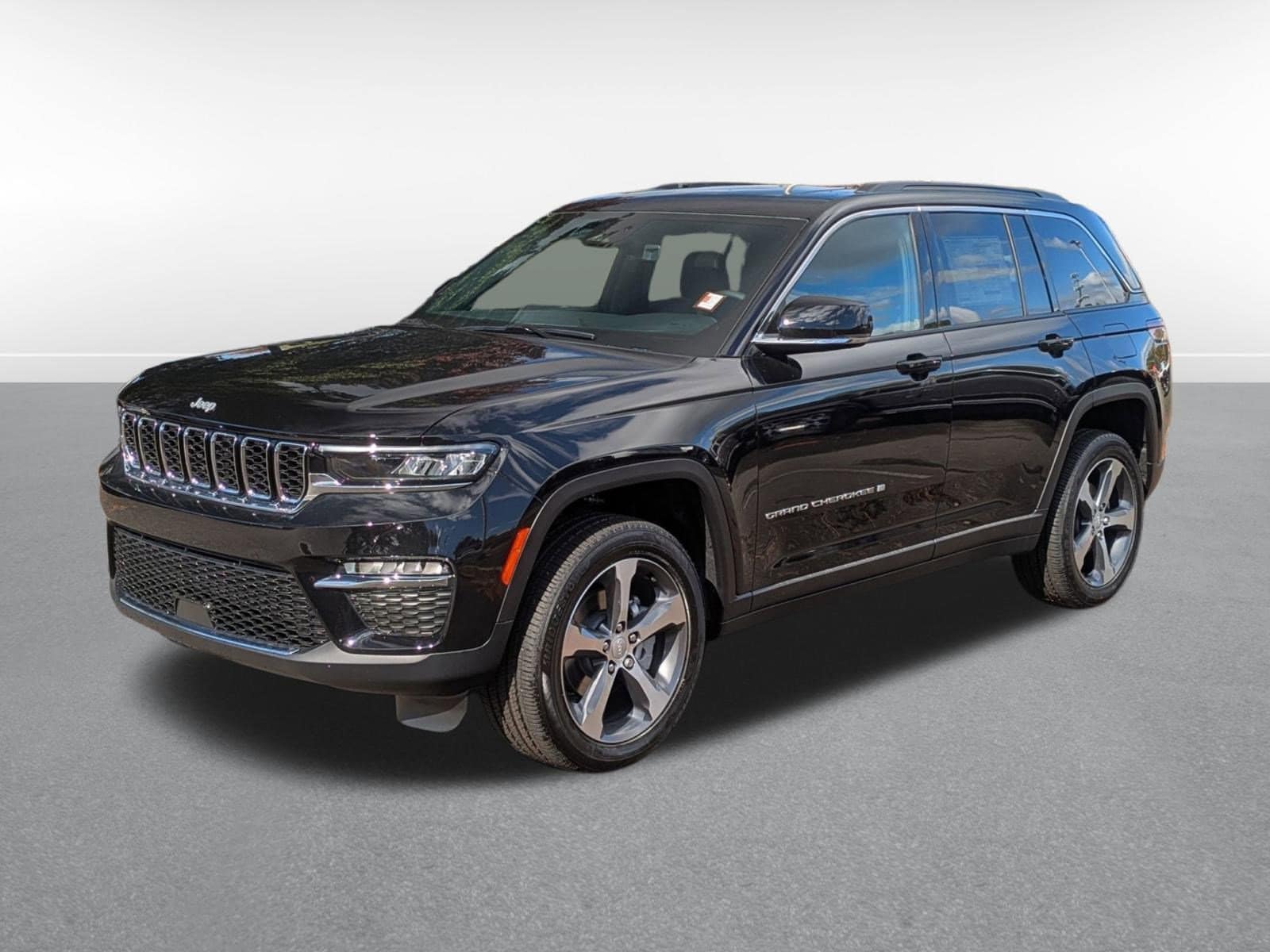 2025 Jeep Grand Cherokee Limited's photo