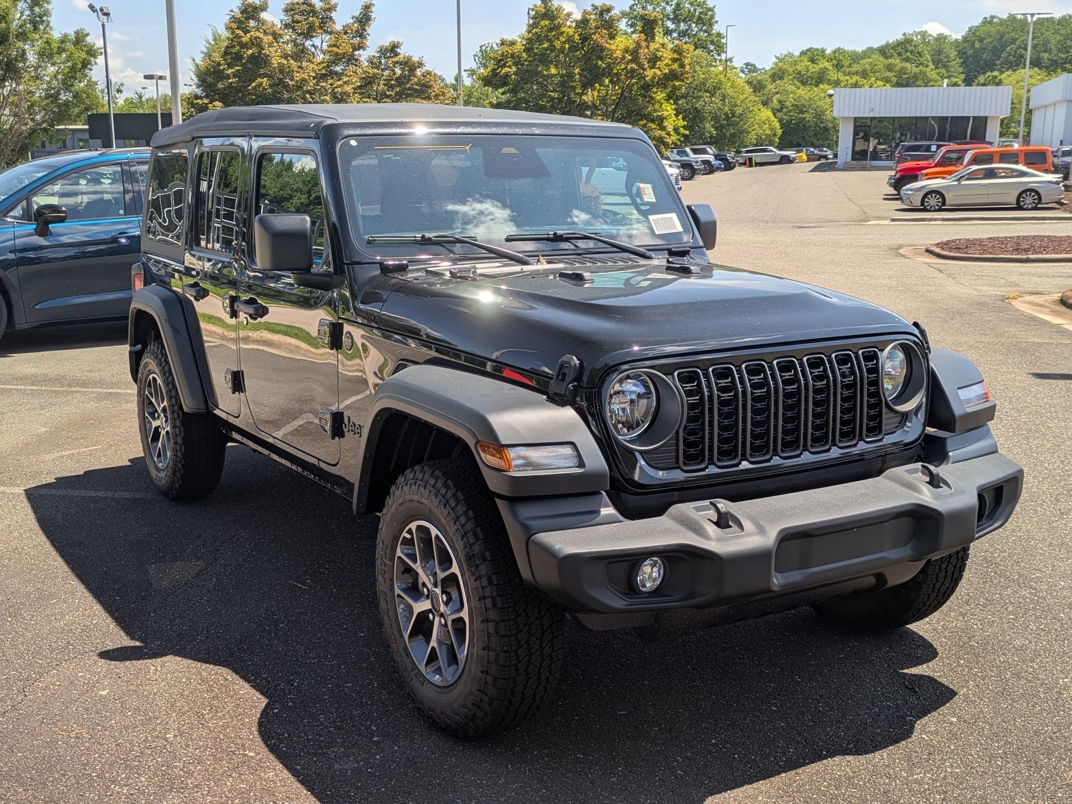 2025 Jeep Wrangler Sport S photo 3