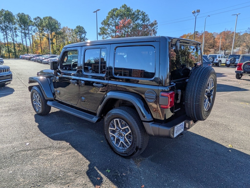 New 2026 Jeep Wrangler 4-DOOR SAHARA Sport Utility