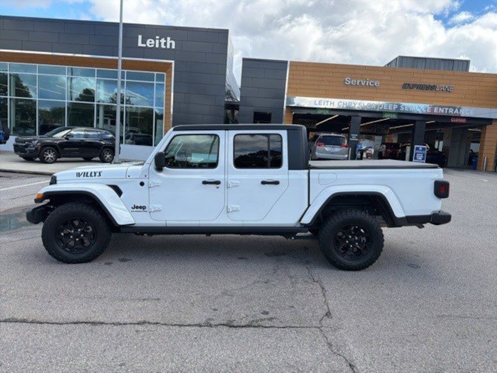 Used 2021 Jeep Gladiator Willys Willys 4x4