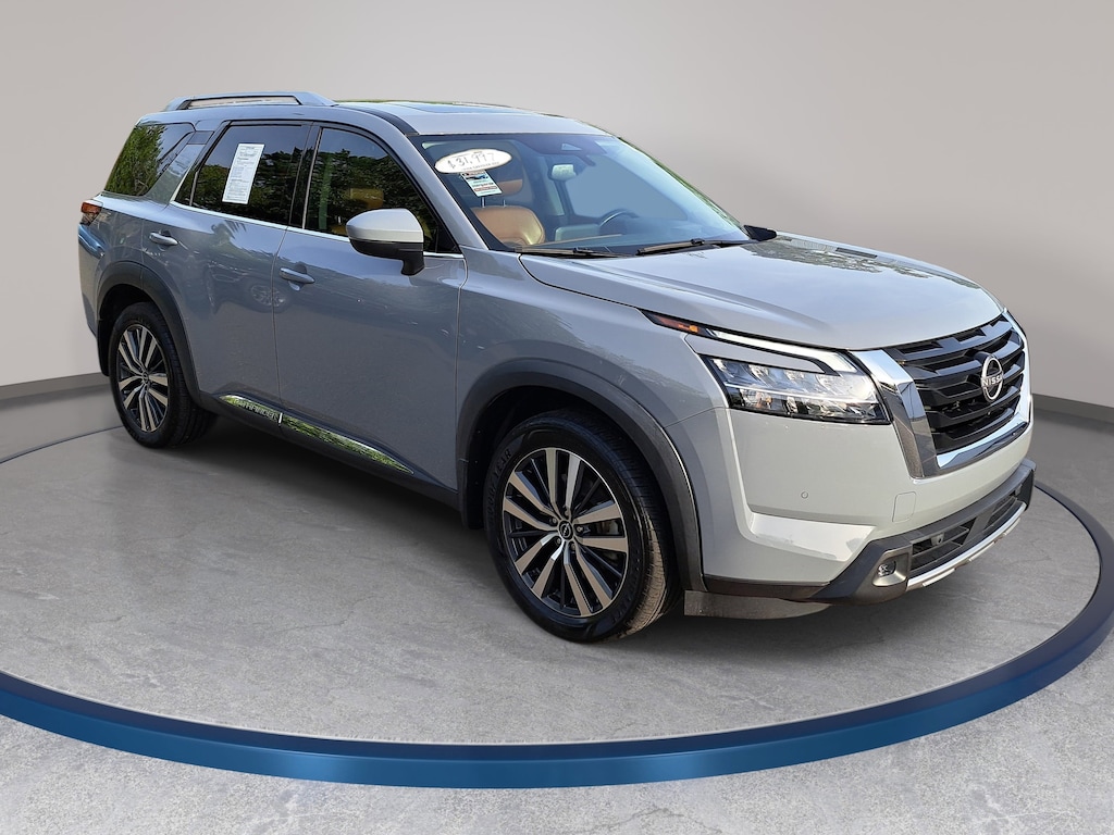 Used 2022 Nissan Pathfinder Platinum Platinum 4WD