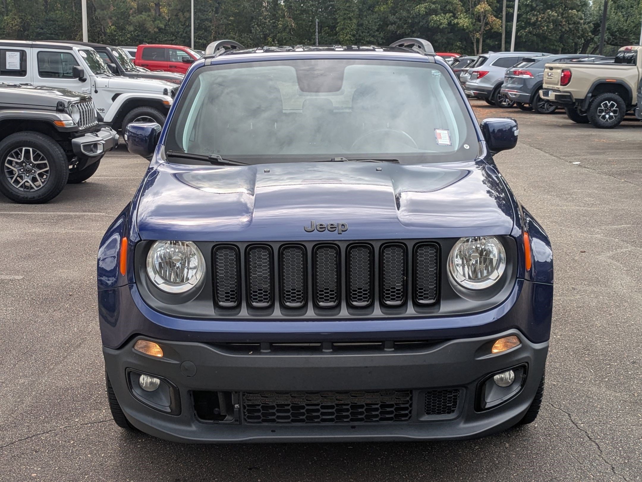 2018 Jeep Renegade Latitude North Edition photo 2