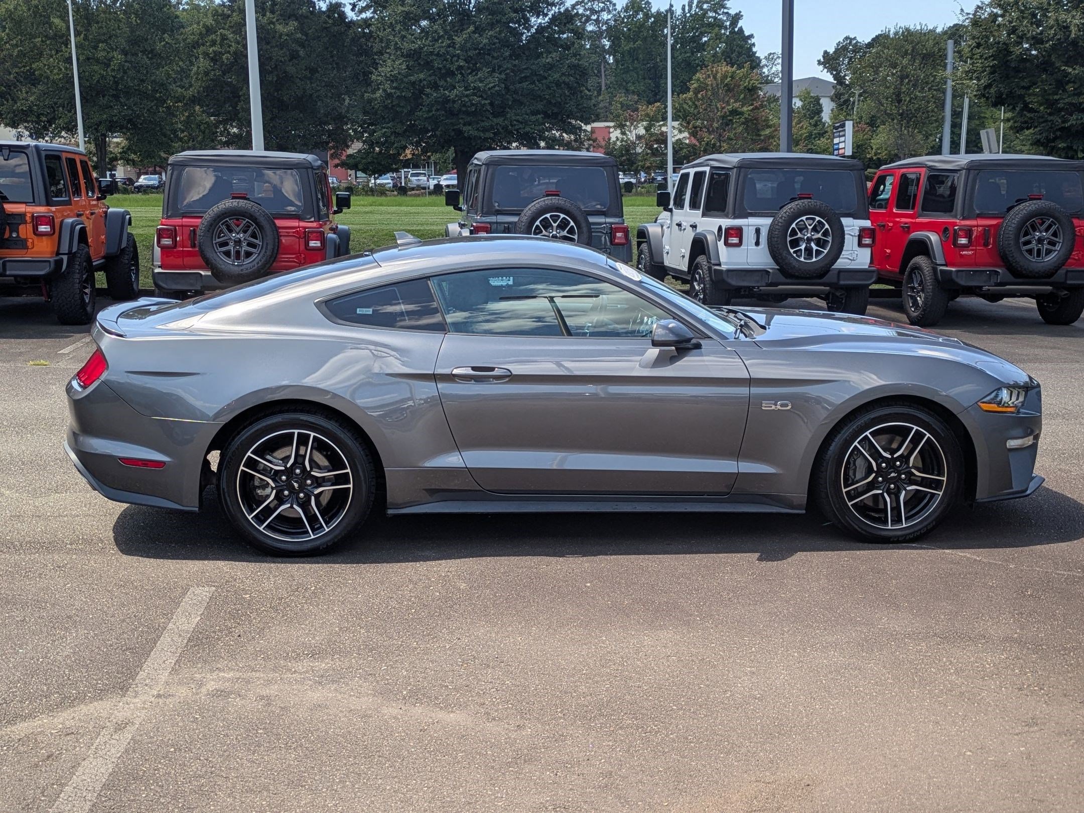 2022 Ford Mustang GT Premium photo 4