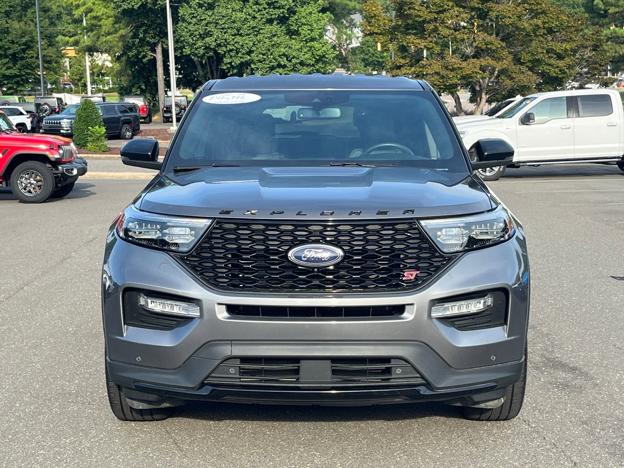 2022 Ford Explorer ST photo 3