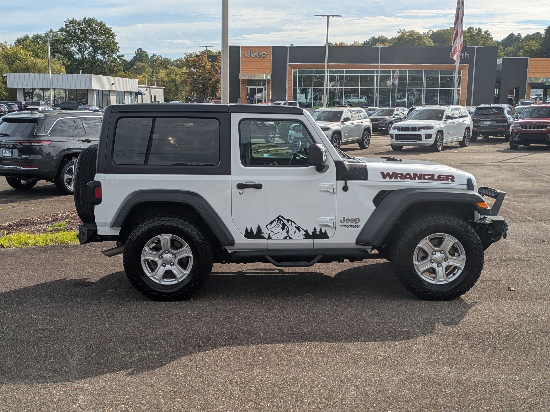 2019 Jeep Wrangler Sport S photo 4
