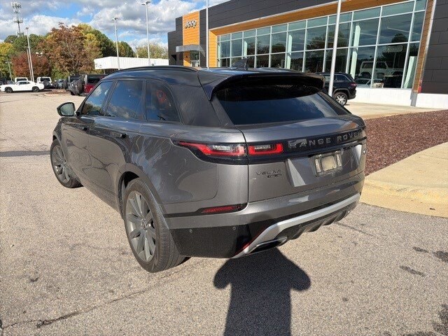 2018 Land Rover Range Rover Velar HSE R-Dynamic photo 2