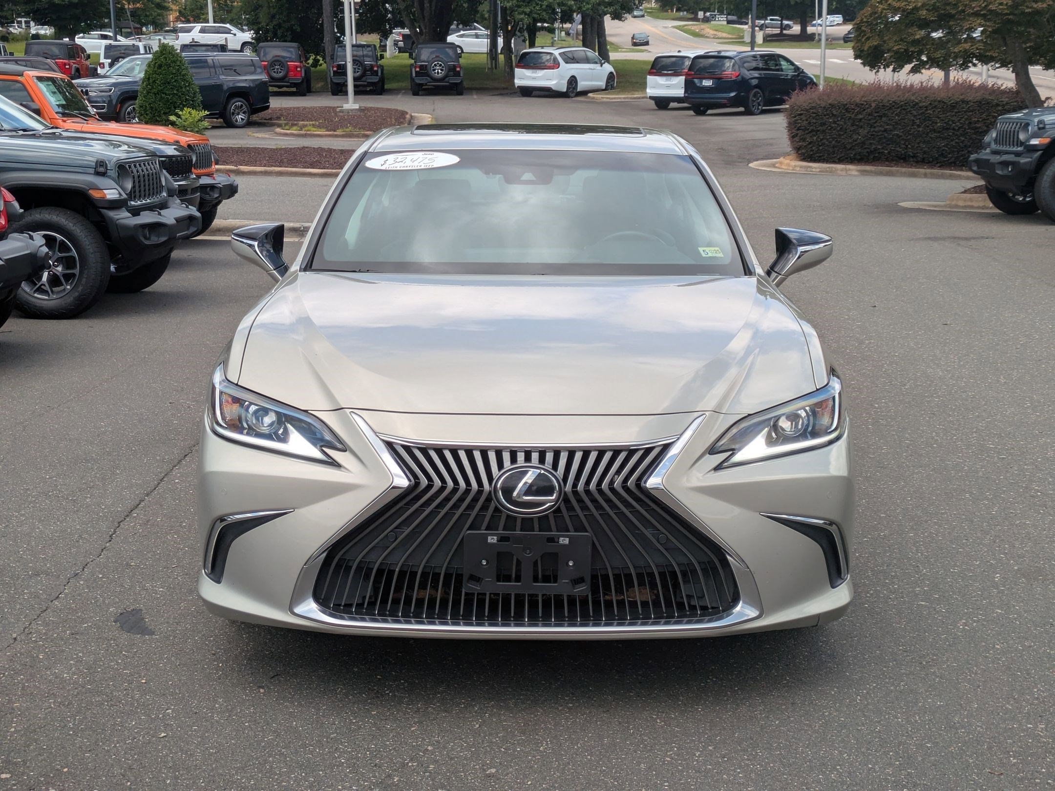 2021 Lexus ES 350 Base photo 2
