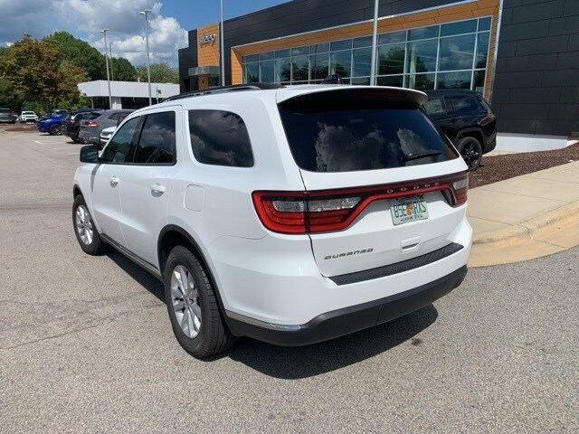 2023 Dodge Durango SXT photo 3