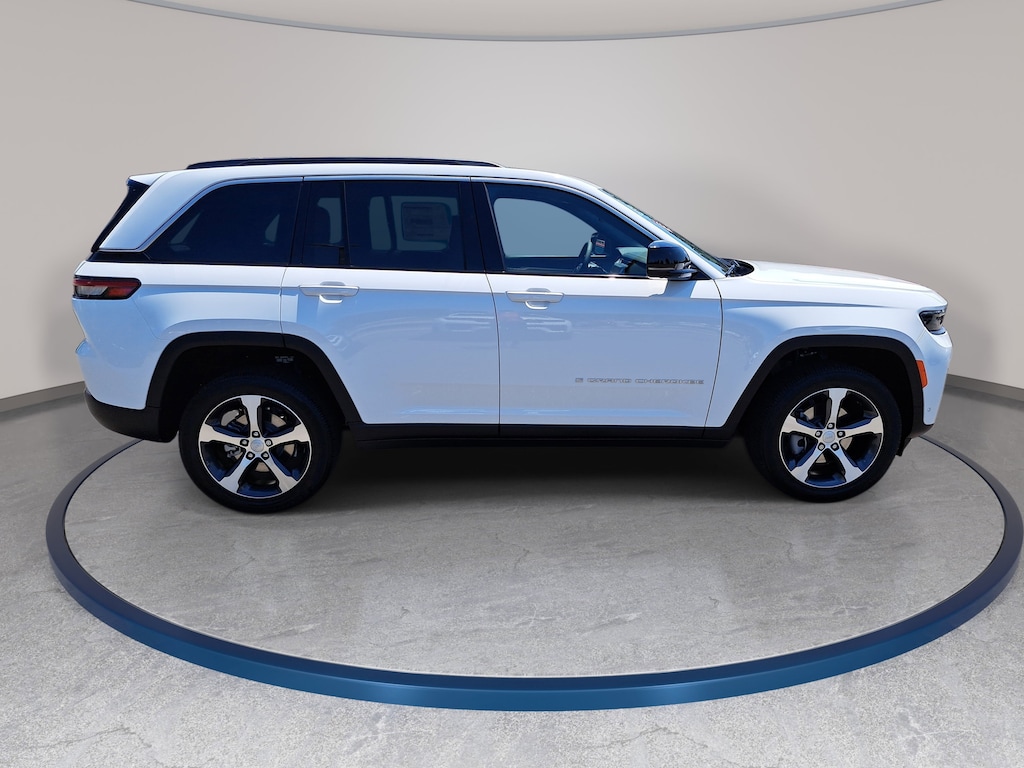 New 2026 Jeep Grand Cherokee LIMITED 4X4 Sport Utility