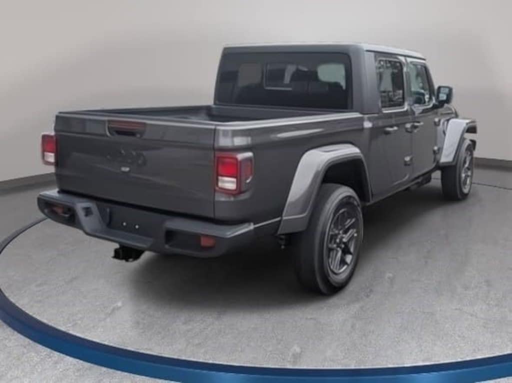 New 2026 Jeep Gladiator SPORT S 4X4 Pickup