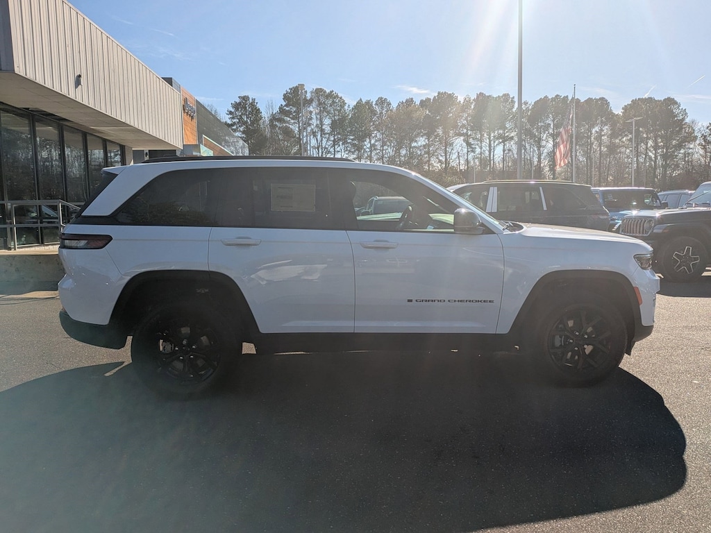 New 2025 Jeep Grand Cherokee ALTITUDE X 4X4 Sport Utility