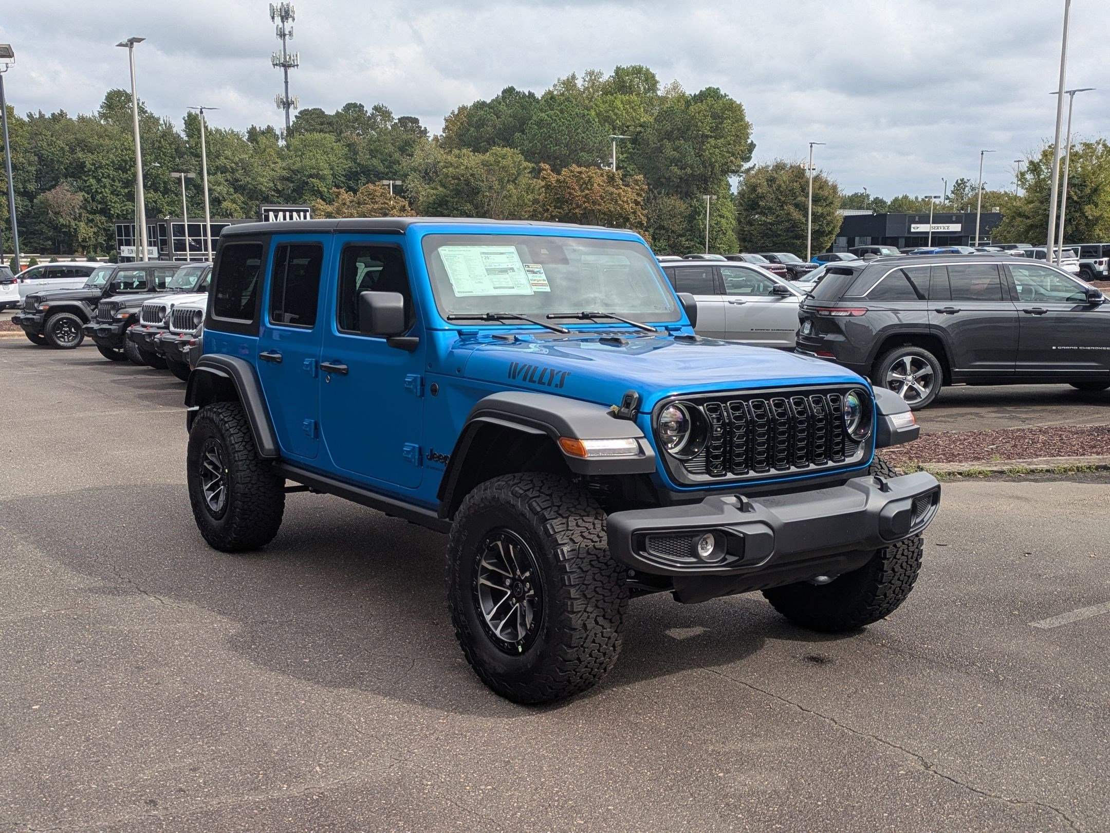 2025 Jeep Wrangler Willys photo 3