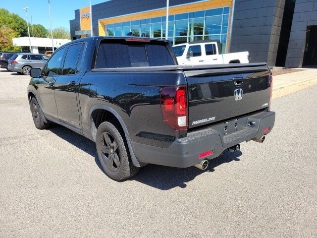 2022 Honda Ridgeline Black Edition photo 3