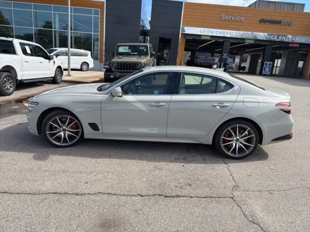 Used 2025 Genesis G70 2.5T 2.5T RWD
