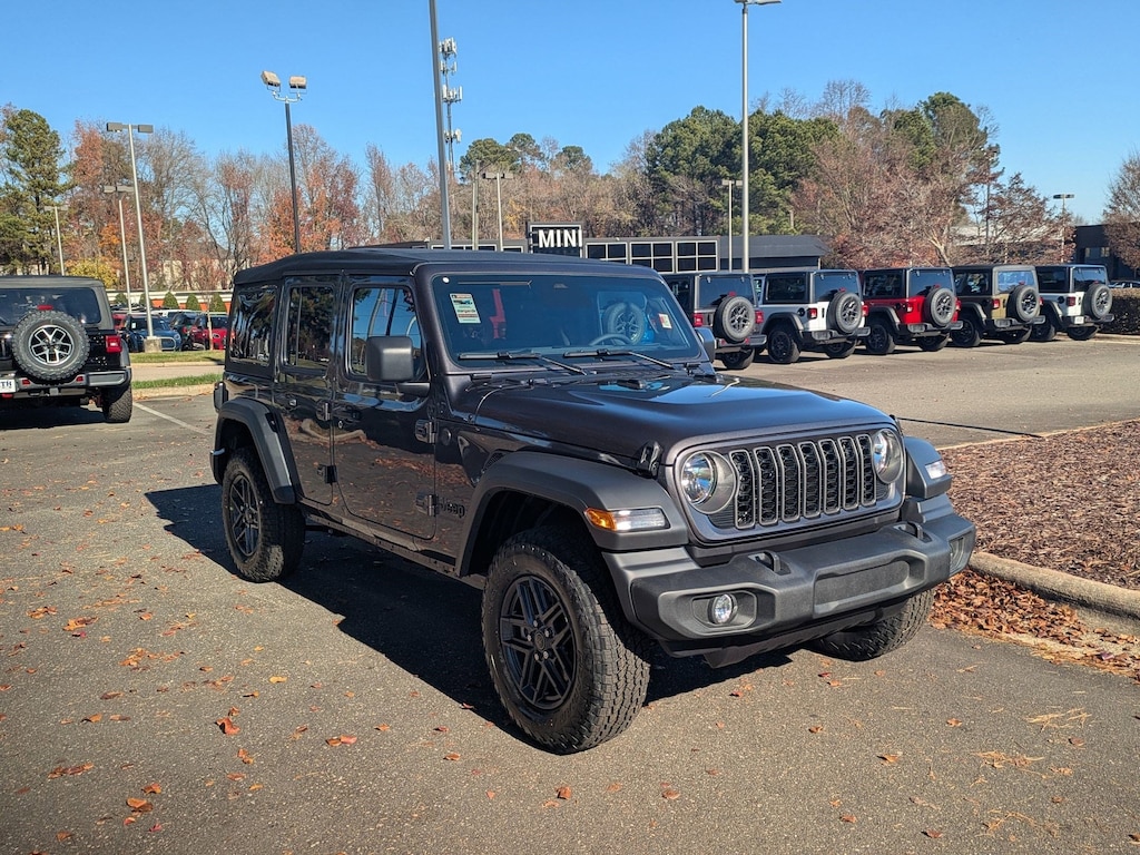 New 2026 Jeep Wrangler 4-DOOR SPORT S Sport Utility
