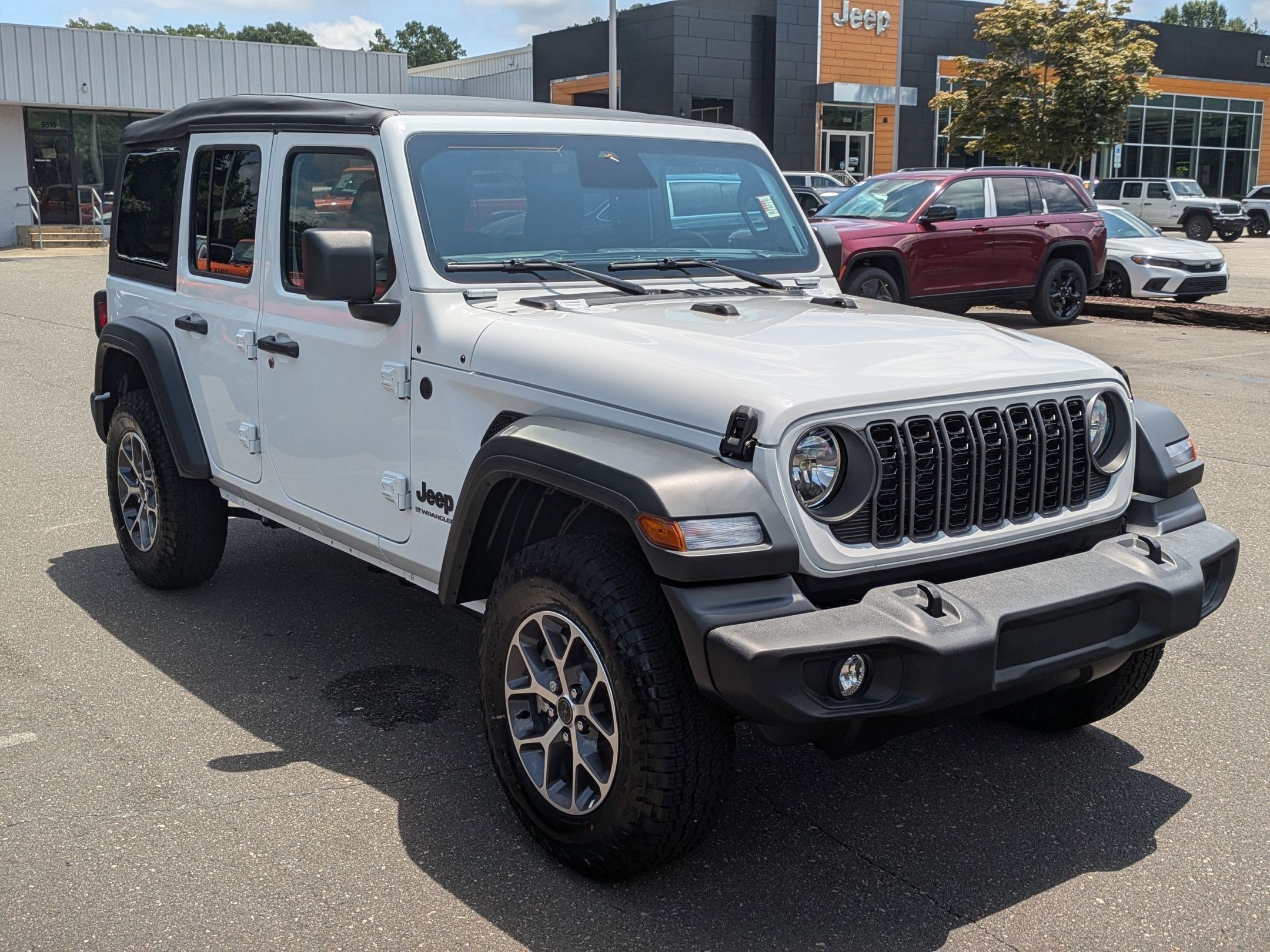 2025 Jeep Wrangler Sport S photo 3