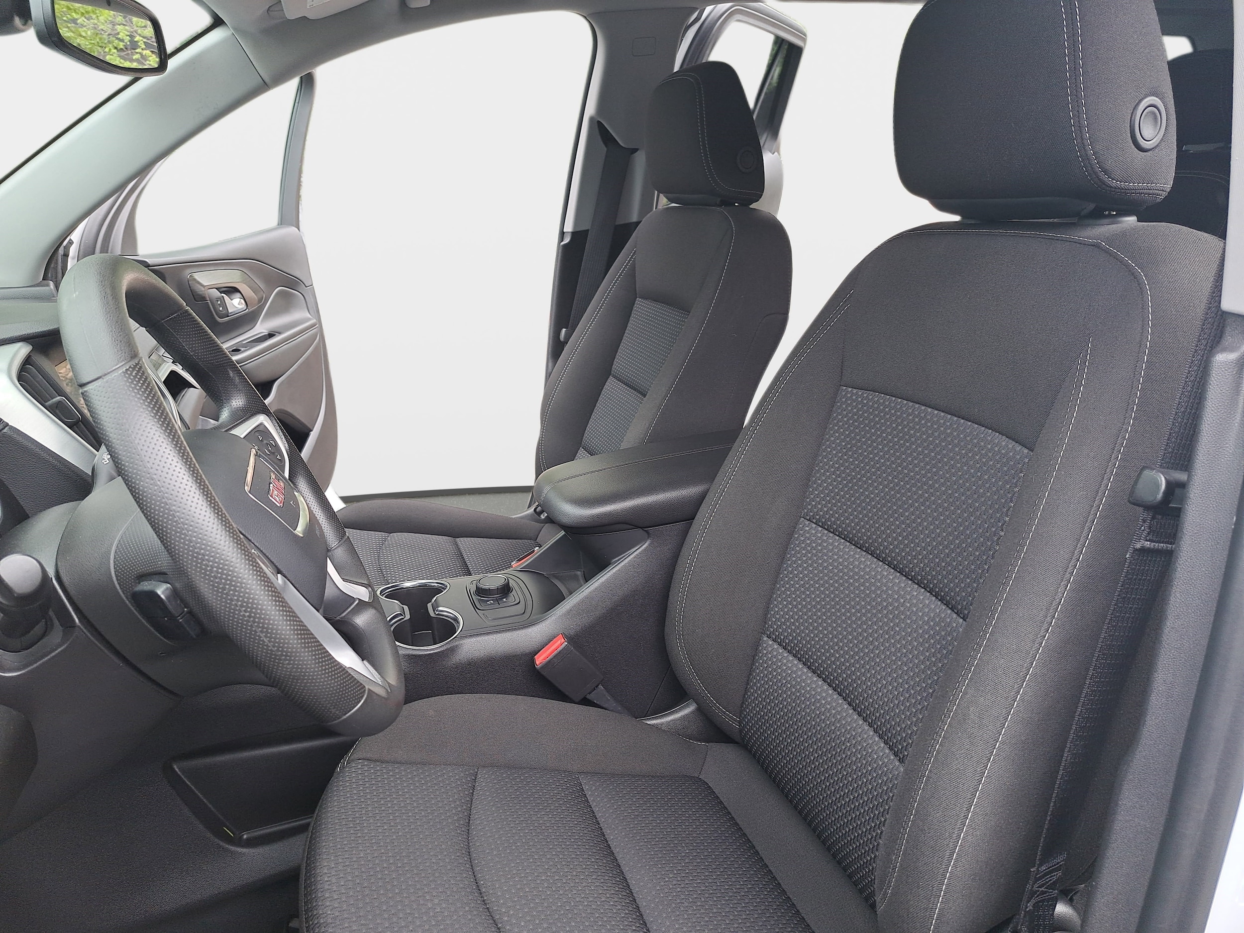 2024 GMC Terrain SLE - Photo 14