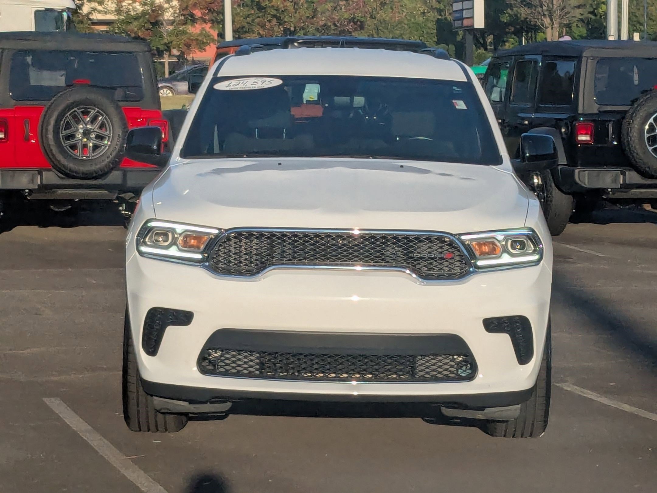 2023 Dodge Durango SXT photo 2