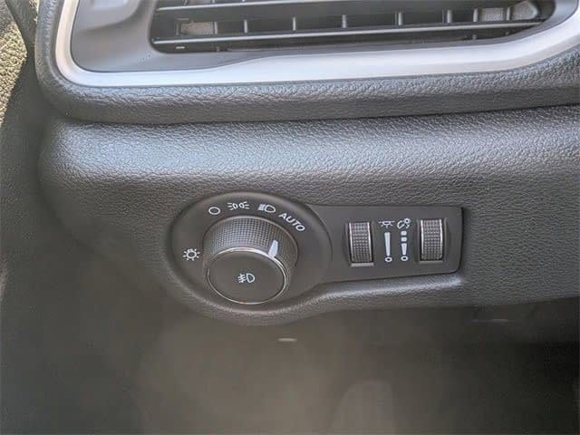 2026 Chrysler Pacifica Select - Photo 14