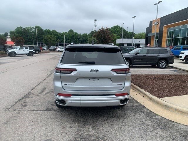 2021 Jeep Grand Cherokee L Summit photo 2