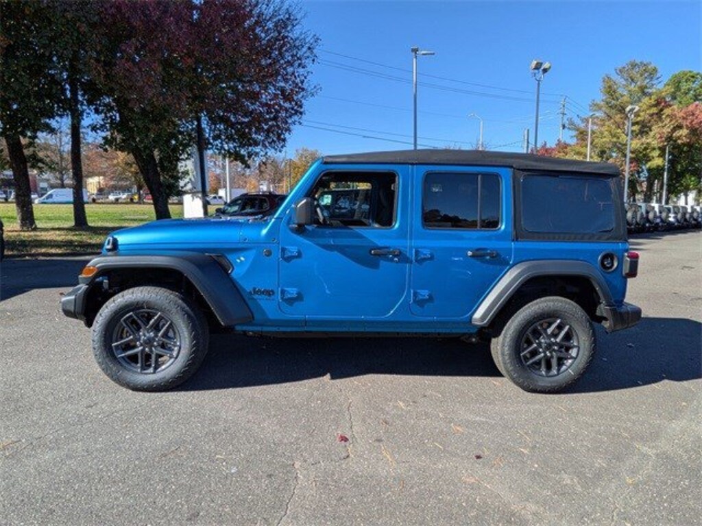 New 2026 Jeep Wrangler 4-DOOR SPORT S Sport Utility