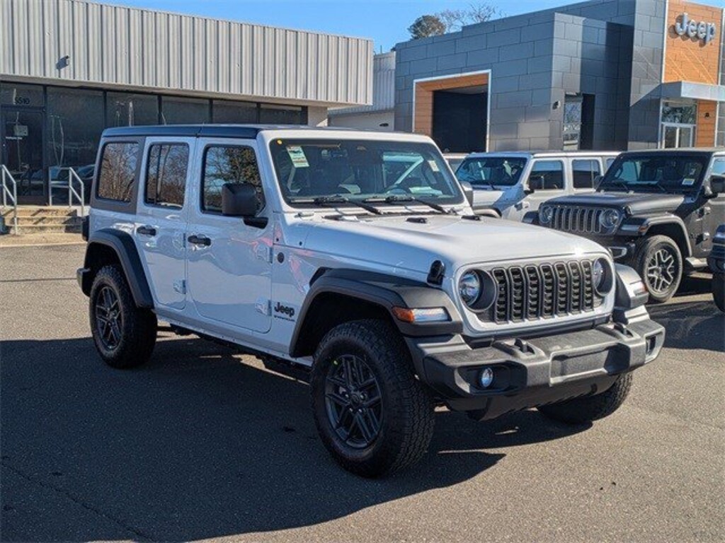 New 2026 Jeep Wrangler 4-DOOR SPORT S Sport Utility
