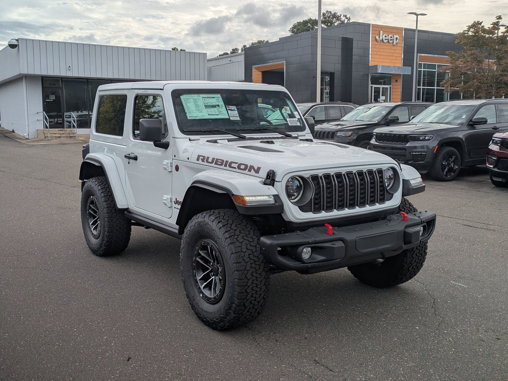 2025 Jeep Wrangler Two-Door Rubicon X photo 3
