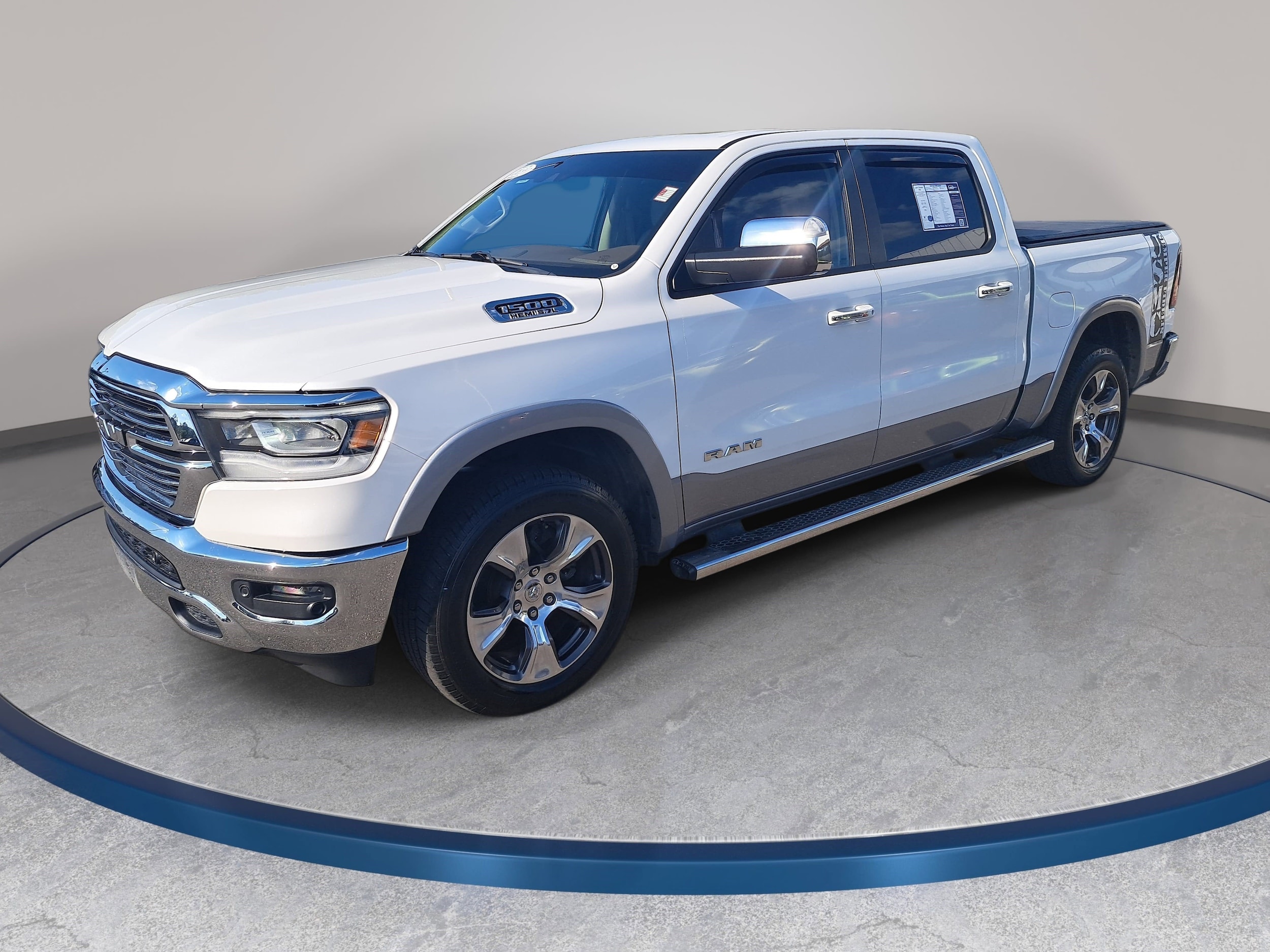 2019 RAM 1500 Laramie 4x4 Crew Cab 5'7's photo