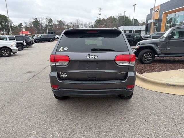 2015 Jeep Grand Cherokee Laredo photo 4