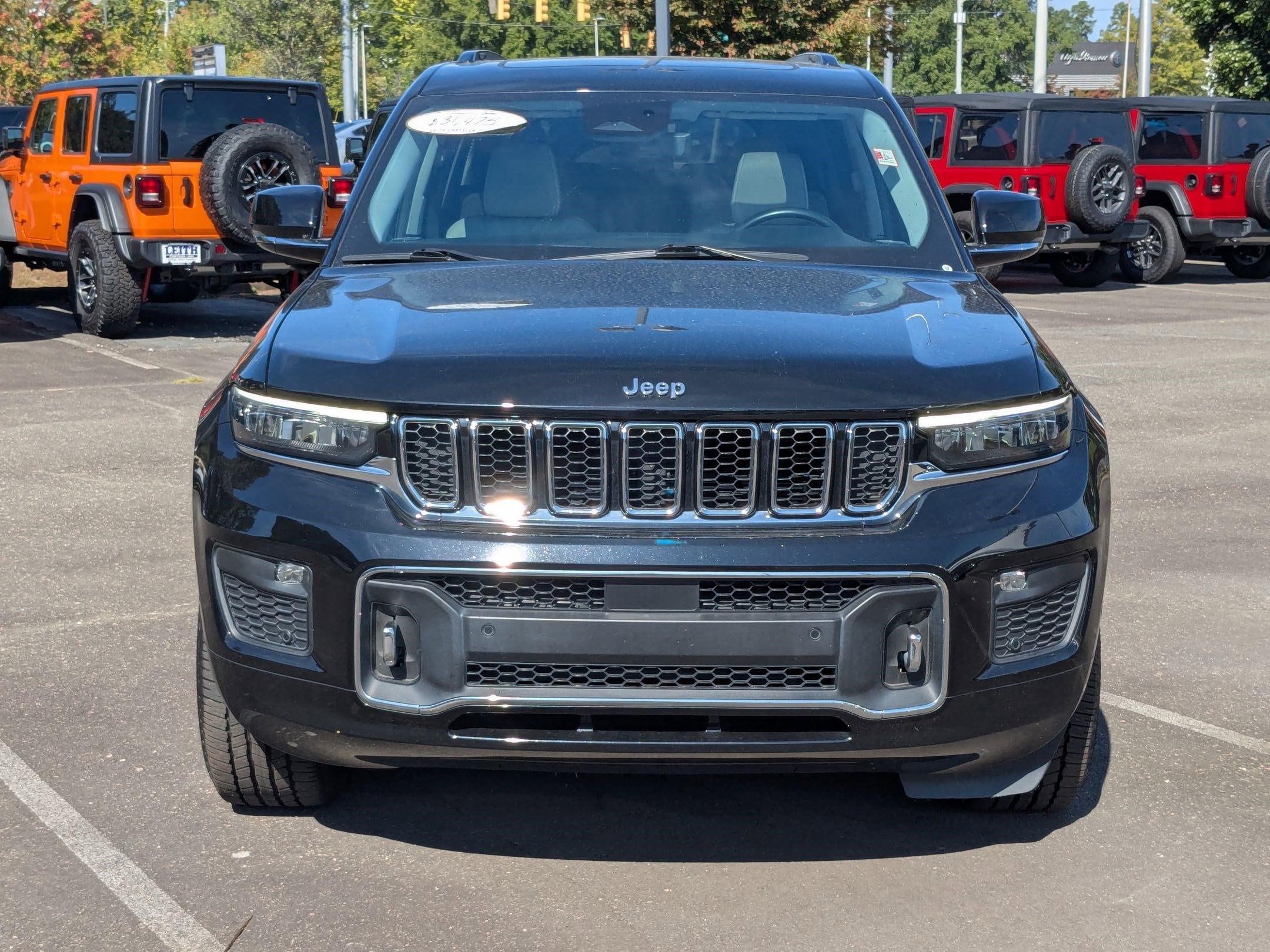 2021 Jeep Grand Cherokee Overland photo 2