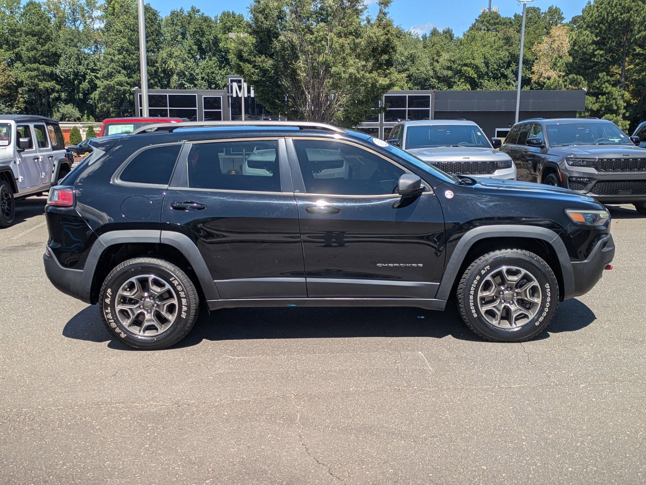 2021 Jeep Cherokee Trailhawk photo 4