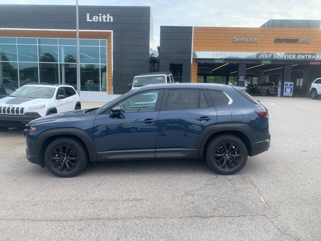 2023 Mazda CX-50 2.5 Preferred Plus photo 2