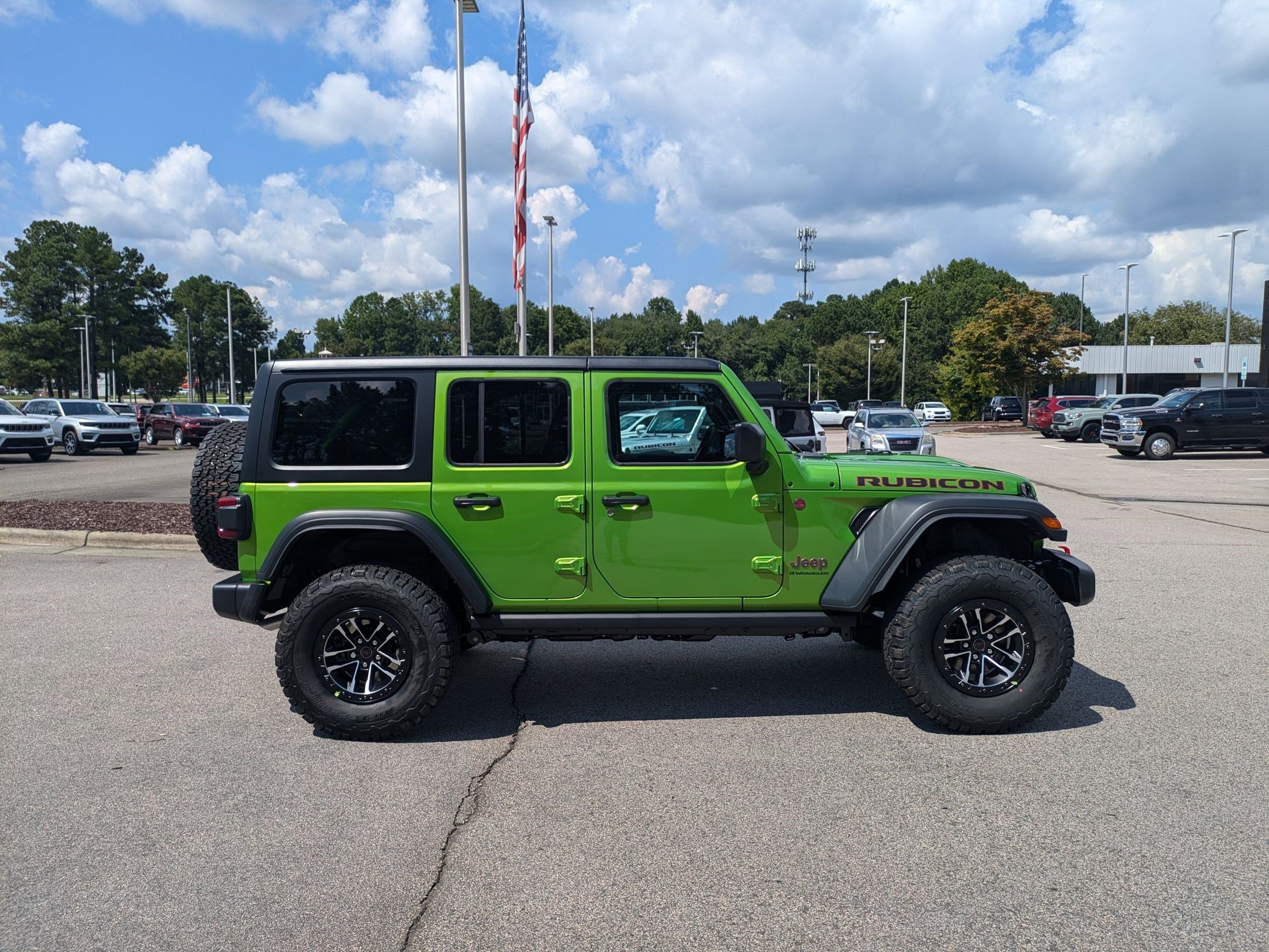 2025 Jeep Wrangler Rubicon photo 4