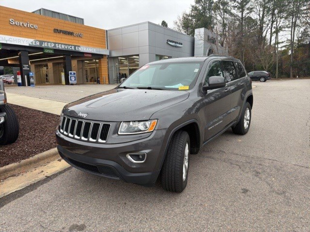 Used 2015 Jeep Grand Cherokee Laredo 4WD Laredo