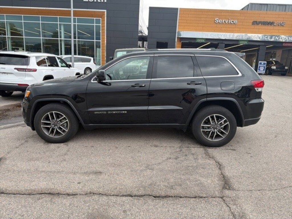 Used 2020 Jeep Grand Cherokee Laredo E Laredo E 4x2