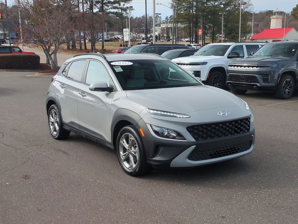 Used 2023 Hyundai Kona SEL SEL Auto FWD