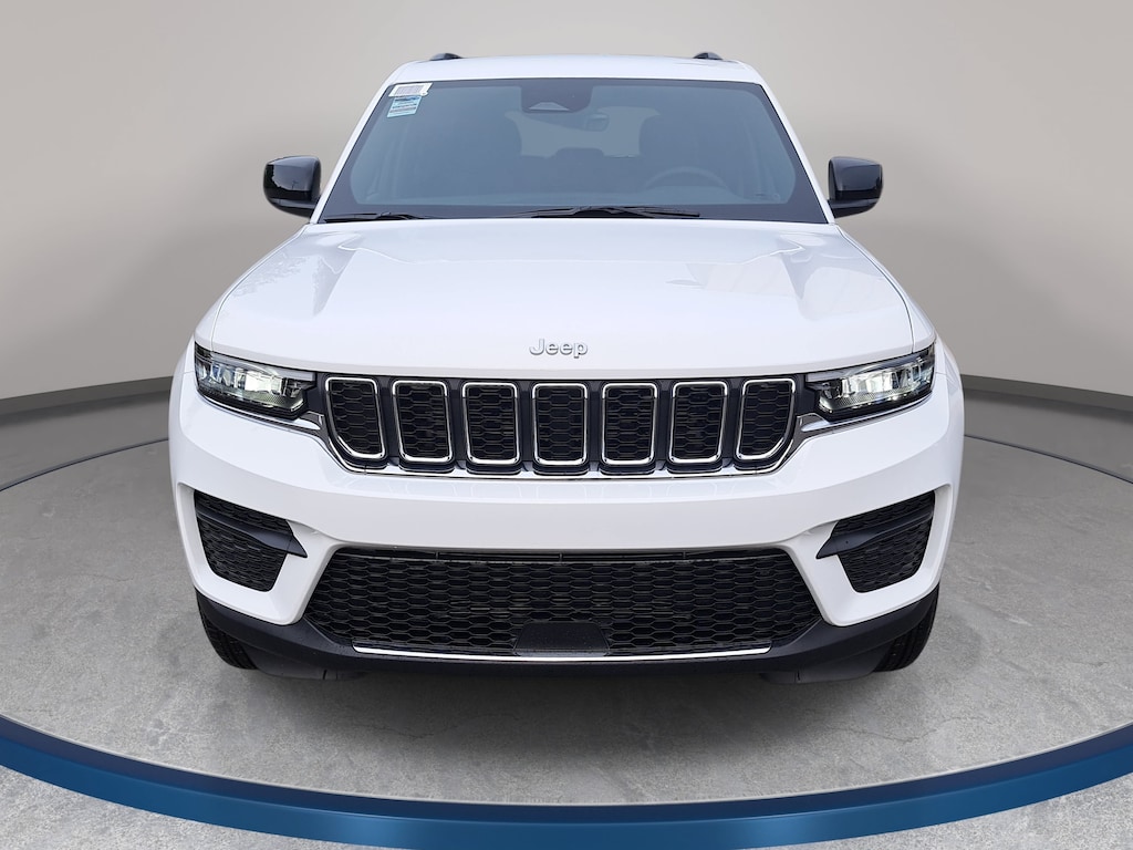 New 2026 Jeep Grand Cherokee LAREDO 4X4 Sport Utility