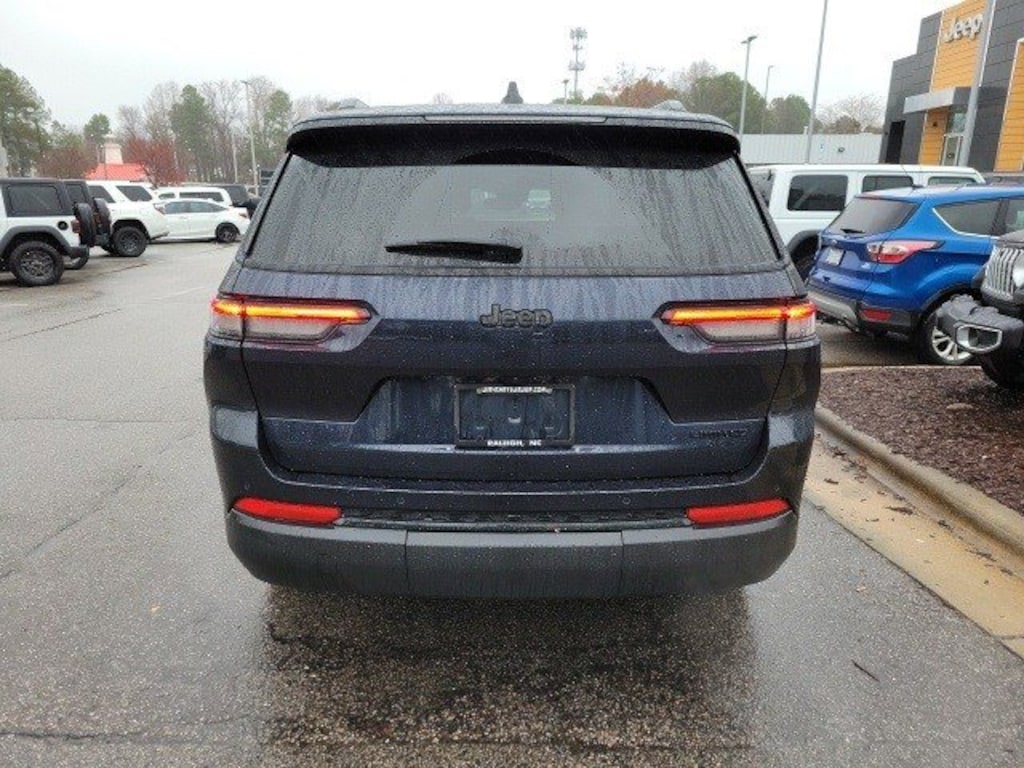 Used 2024 Jeep Grand Cherokee L Limited Limited 4x2