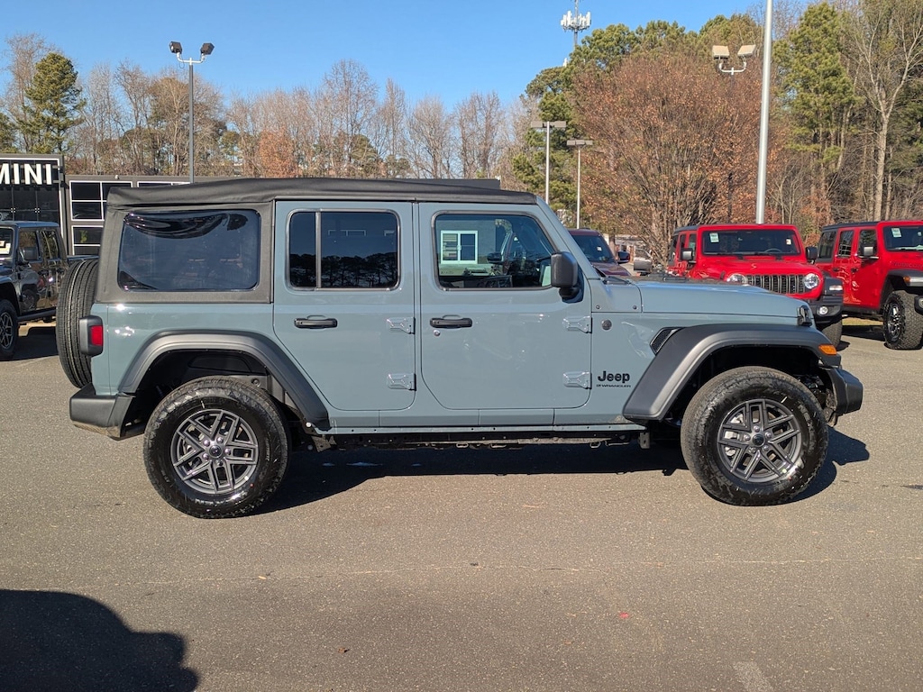 New 2026 Jeep Wrangler 4-DOOR SPORT S Sport Utility
