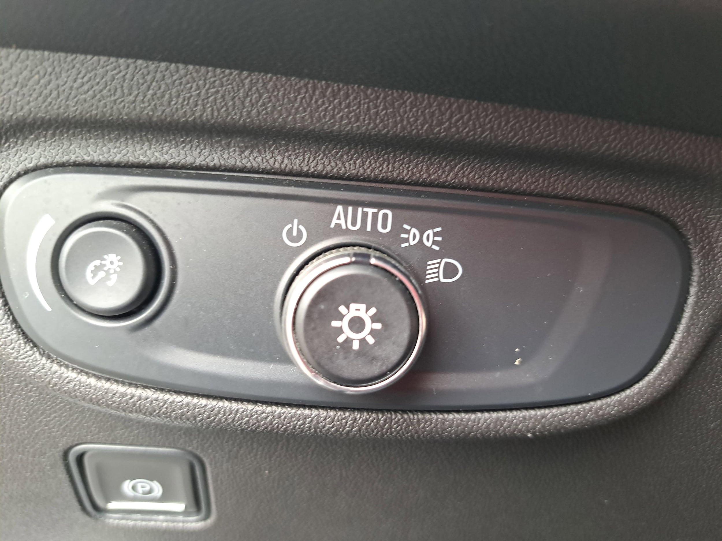 2024 GMC Terrain SLE - Photo 23